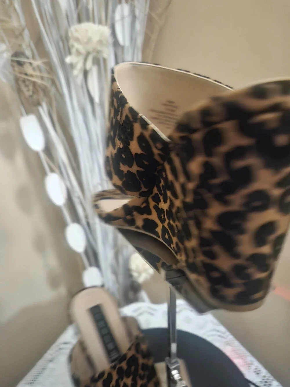 💞❣️Womens Steve Madden Leopard Print Wedge Sandal - Size 9.5 - 4